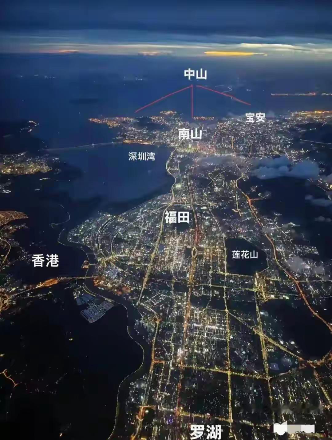 从这个角度这个图片看深圳，可不可以说咱深圳是不是没有发展空间了，深圳的发展接近饱