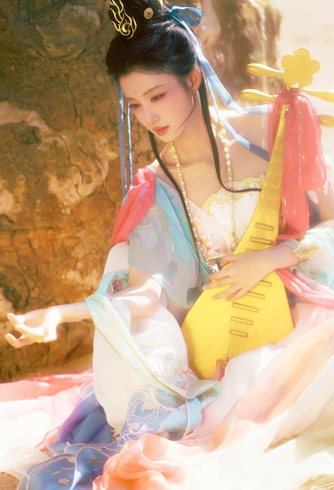 这哪个团队拍的，审美好差王楚然是美的。