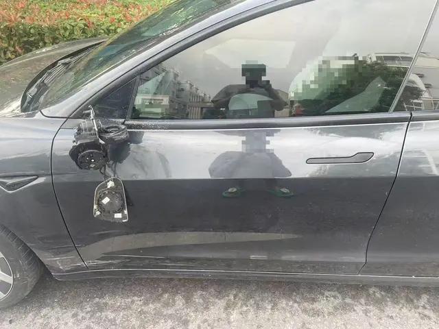 彻底起疑了，不咽气！01月22日陕西，大风新闻曝江苏连云港徐先生之子骑车撞特斯