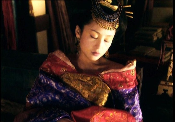 713年，李隆基赐太平公主自尽，太上皇李旦不忍：“那是我最宠爱的妹妹，你看在父亲