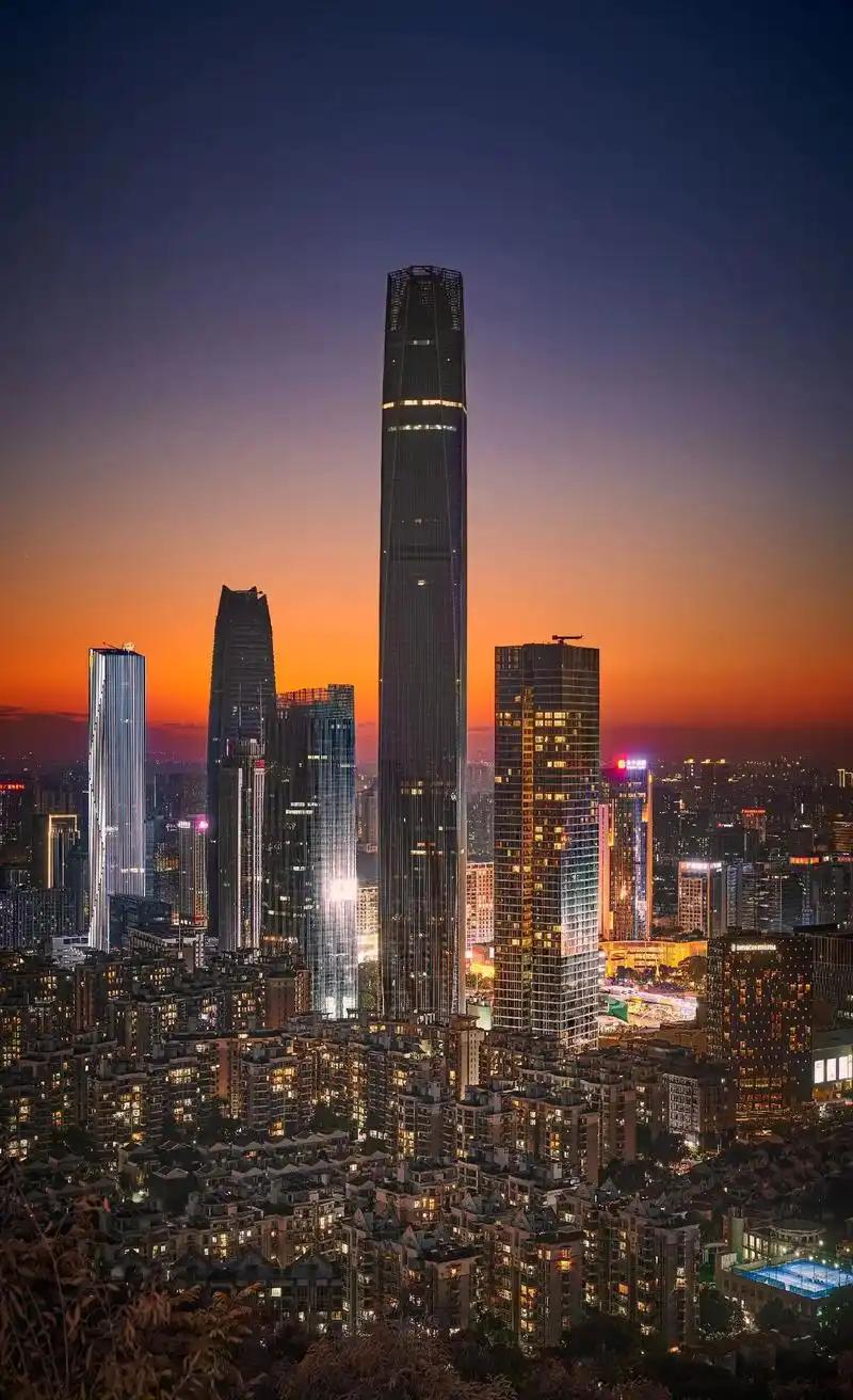 GDP超1.2万亿、人口破千万、外贸稳居全国前列，被嘲城乡结合部的东莞逆袭成广东