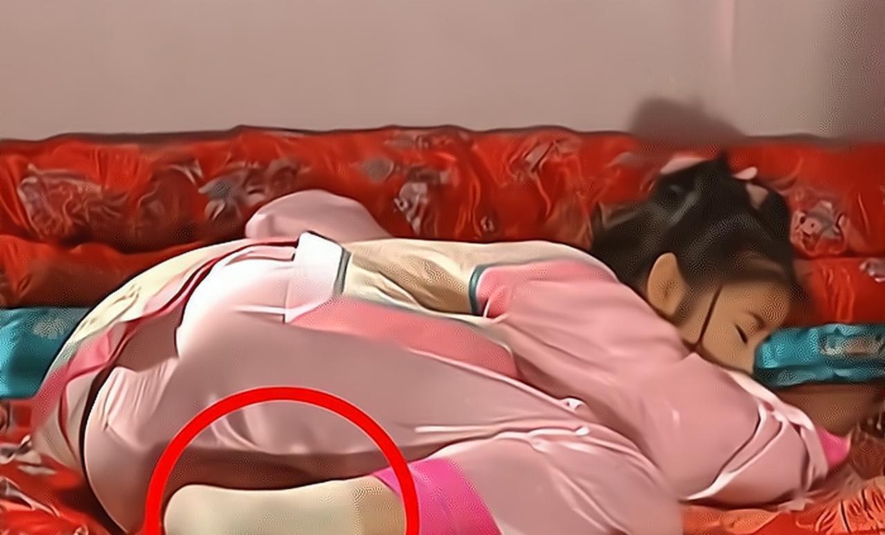 《封神》片场溜进一架无人机，导演非但没剪，反而暴露了一个惊人真相。这根本不是一