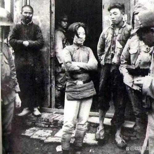 1941年，新四军派遣女教员进驻特务营开展抗日宣传、整顿军纪，怎料特务营营长暗中