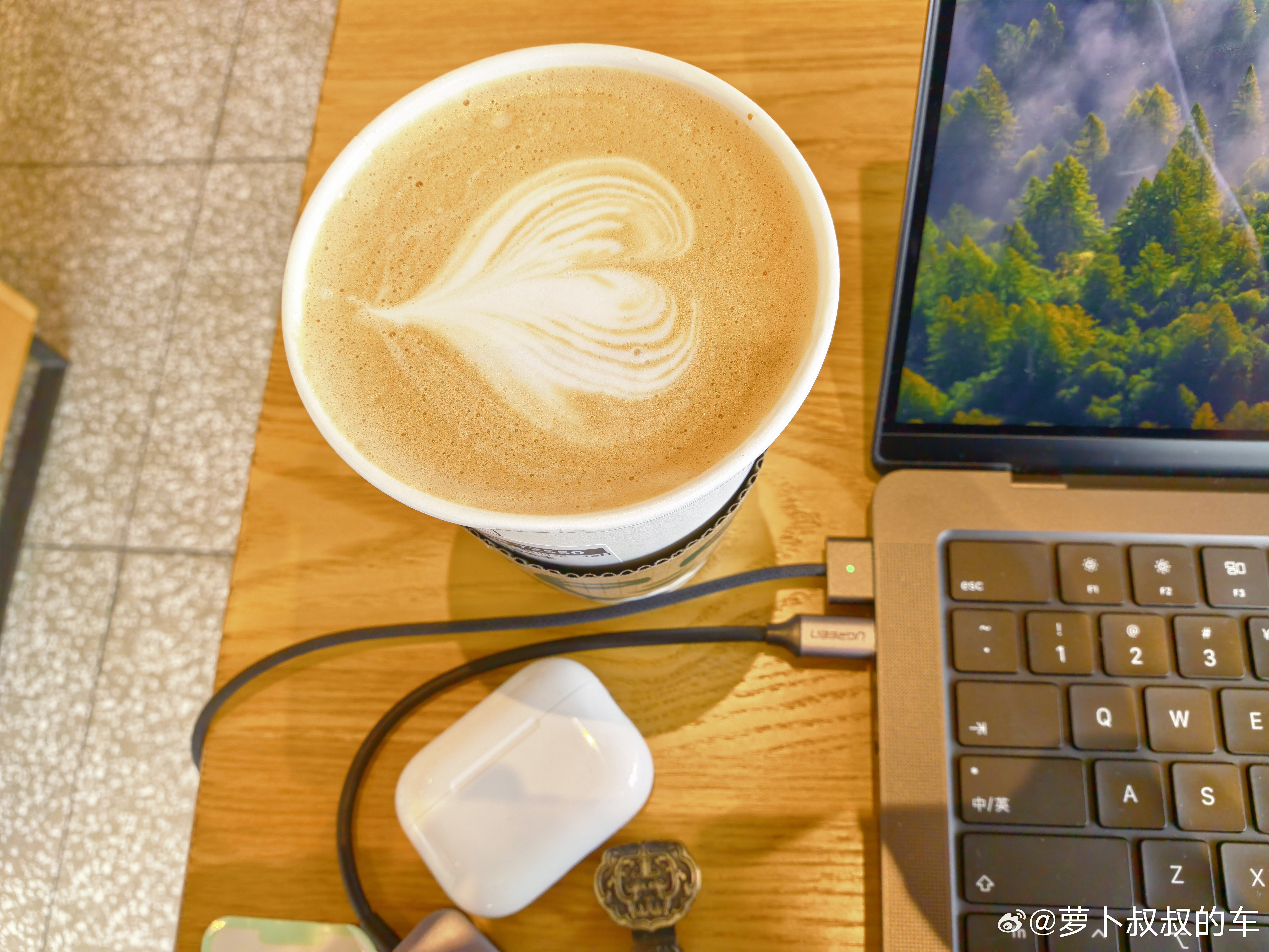 超强降噪耳机苹果AirPodsPro3体验一整天！跟星巴克真是绝配，可以隔绝音