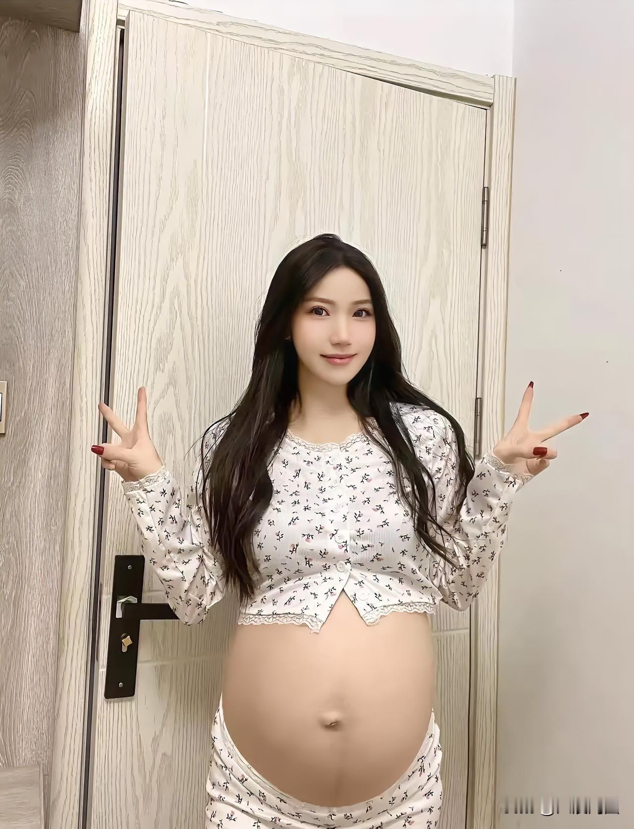 孕期的美好时光，微笑迎接新生命！🌟💕