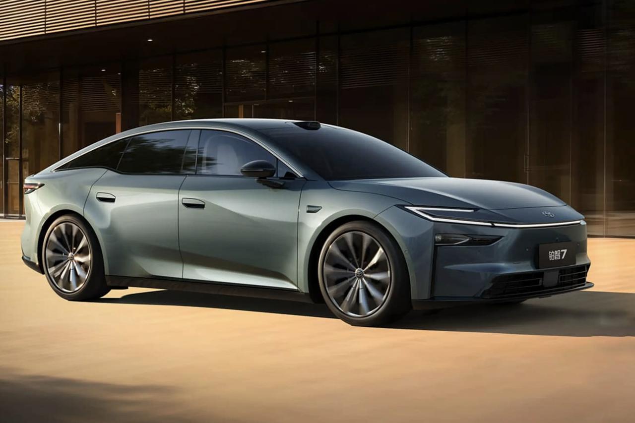 铂智7，丰田的大杀器来了。丰田铂智7，尺寸5130x1965x1500mm，