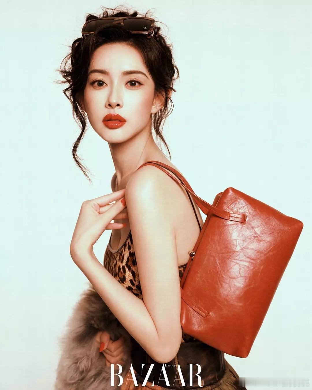 摩登孟子义，来自与MiniBazaar的首次封面合作💋💃孟子义时尚芭莎电子