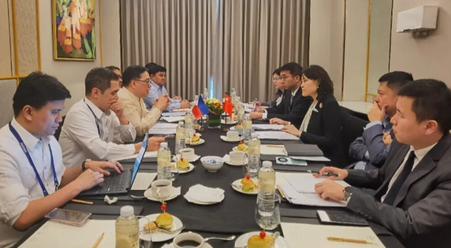 3月28日，菲律宾派人赴华谈判，要求中方助其度过能源危机！菲律宾外交部副部长艾雷