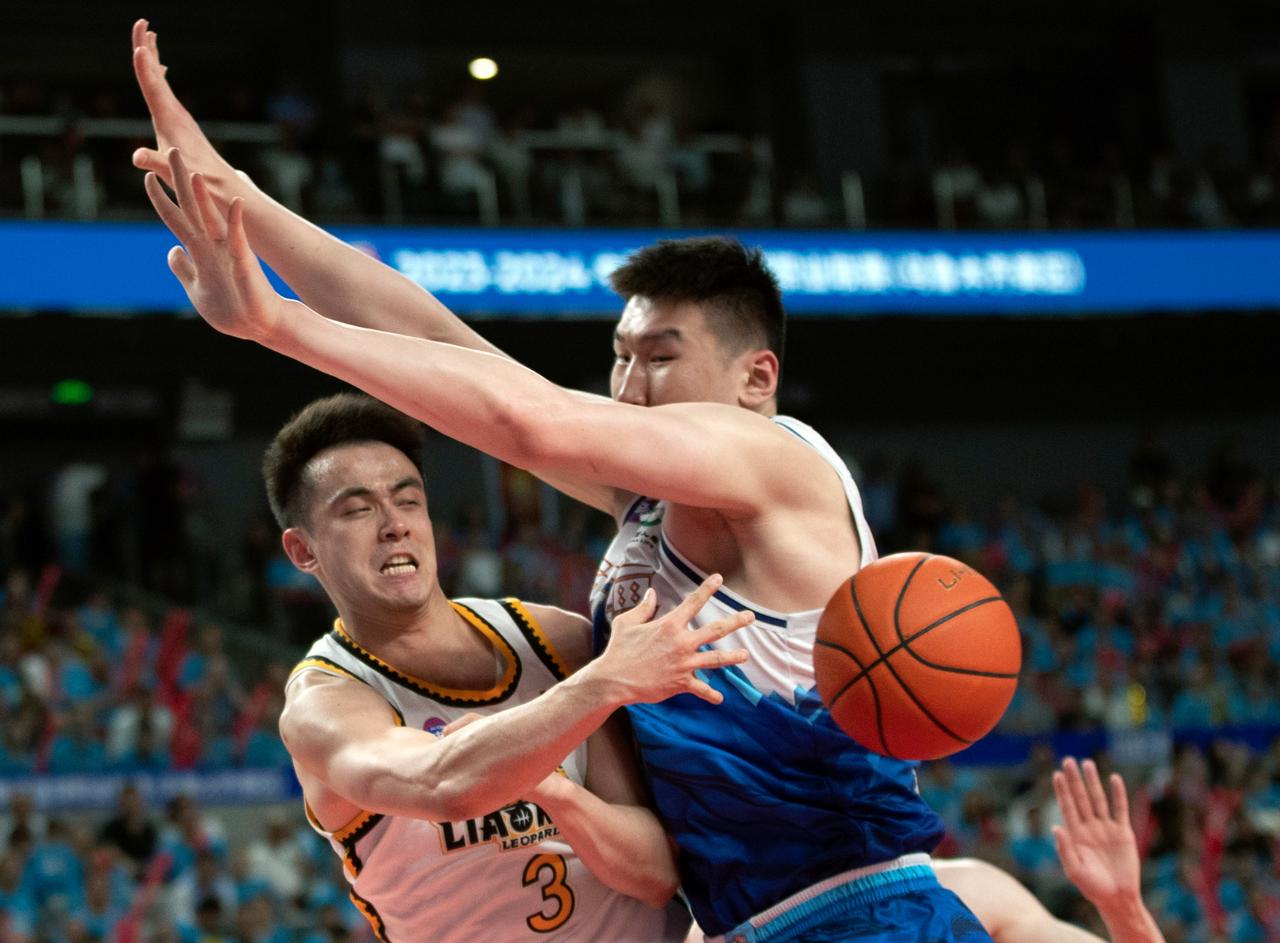 浙江队为什么能够在上场比赛斩获四连胜？并送给辽宁这支四冠王新一轮的惨败？就在上场