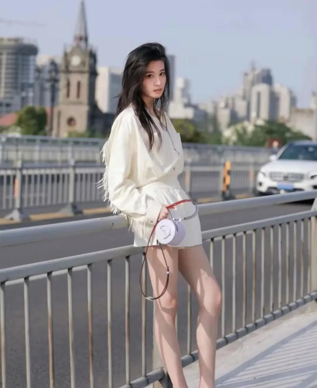 王楚然太美啦！这颜值逆天啦！女人界的绝绝子，一双迷人的大眼睛，皮肤白皙透亮，浑身