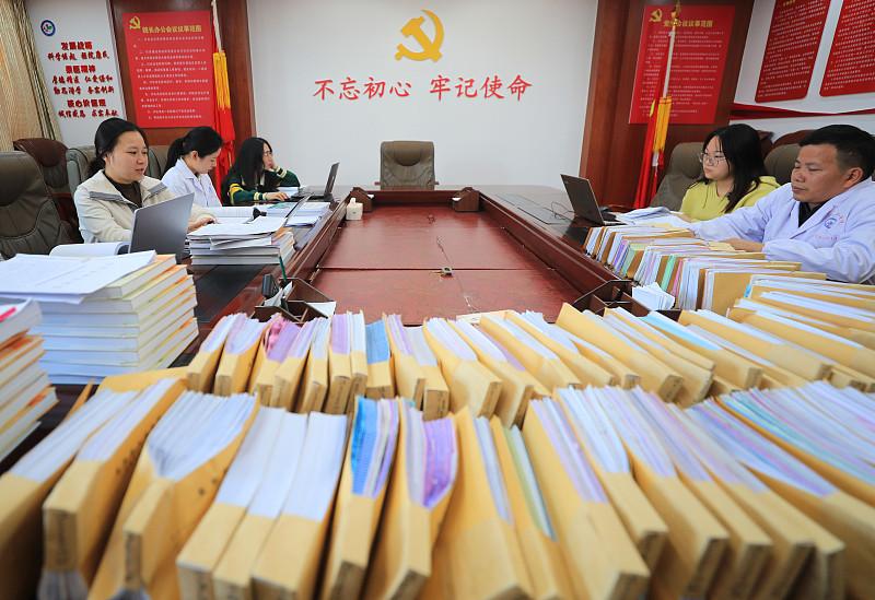 县里公务员想调南宁，真不是光靠写申请就能搞定的事。首先得先捋清自己的硬门槛，要