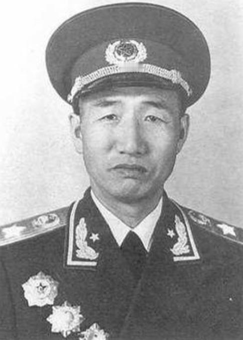 1947年，重返前线的徐向前，仔细检查家底，发现正规部队不到1个旅，凑了5万人后