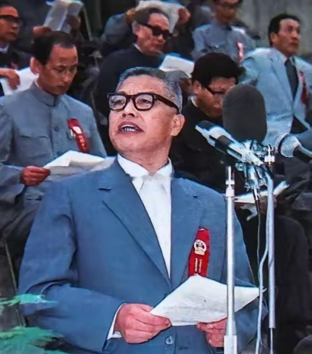 80年代的“破格提拔”有多猛？黄璜的仕途轨迹真的很传奇！1983年，50岁的他从