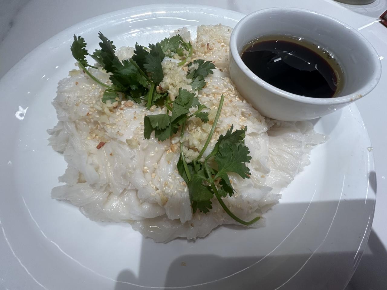 唯独让我回味无穷的是这道自制花生油捞粉[爱心]广州