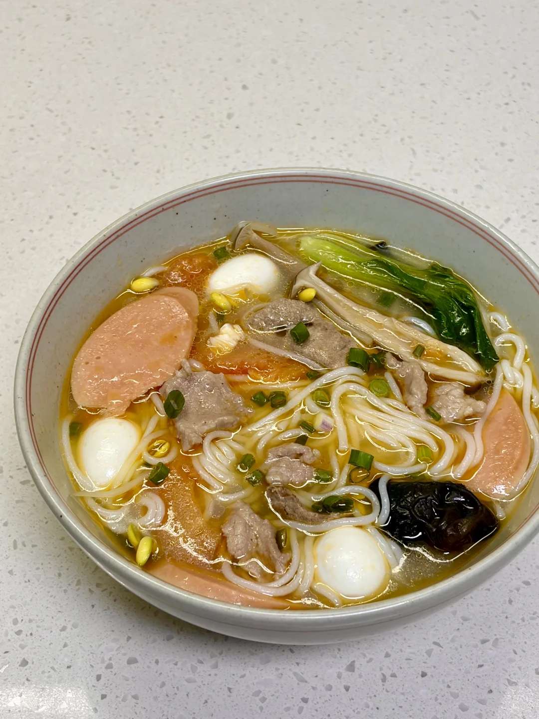 鲜掉眉毛的三鲜米线，附详细做法～