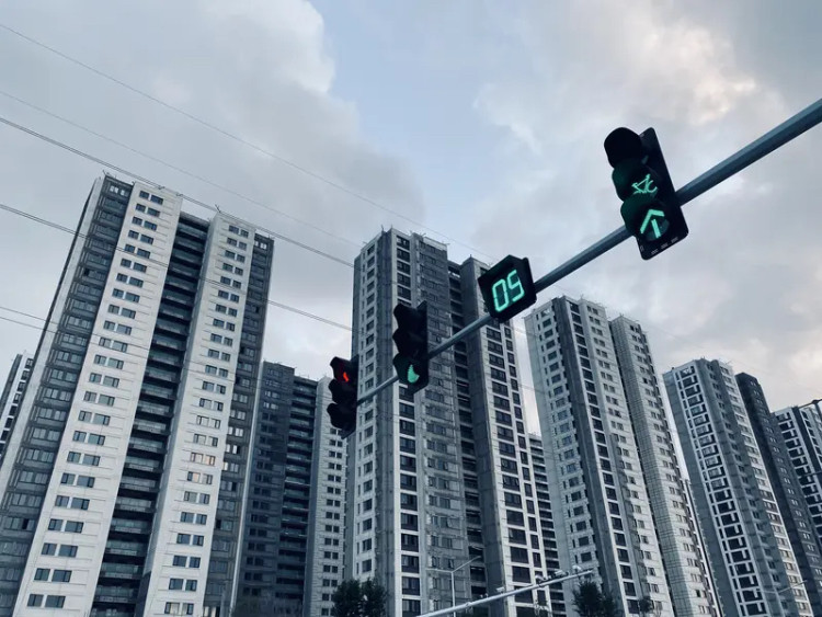 楼市迎来分水岭，以后买房要换思路了最近一段时间，国内房地产市场出现明显变化，