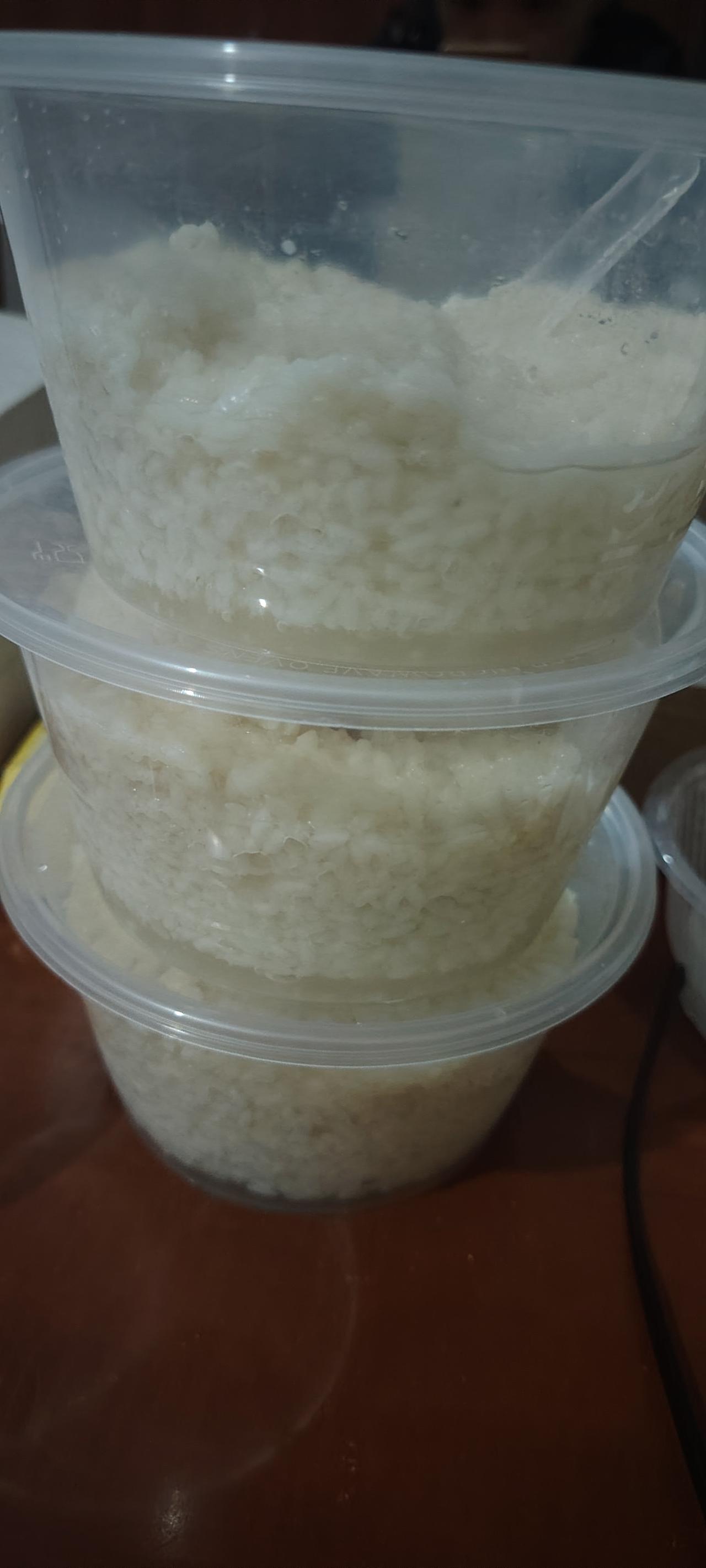 我替别人着想，别人也替我着想，我的圈子是纯净友爱的。我做的甜米酒曾经给大姐尝过，