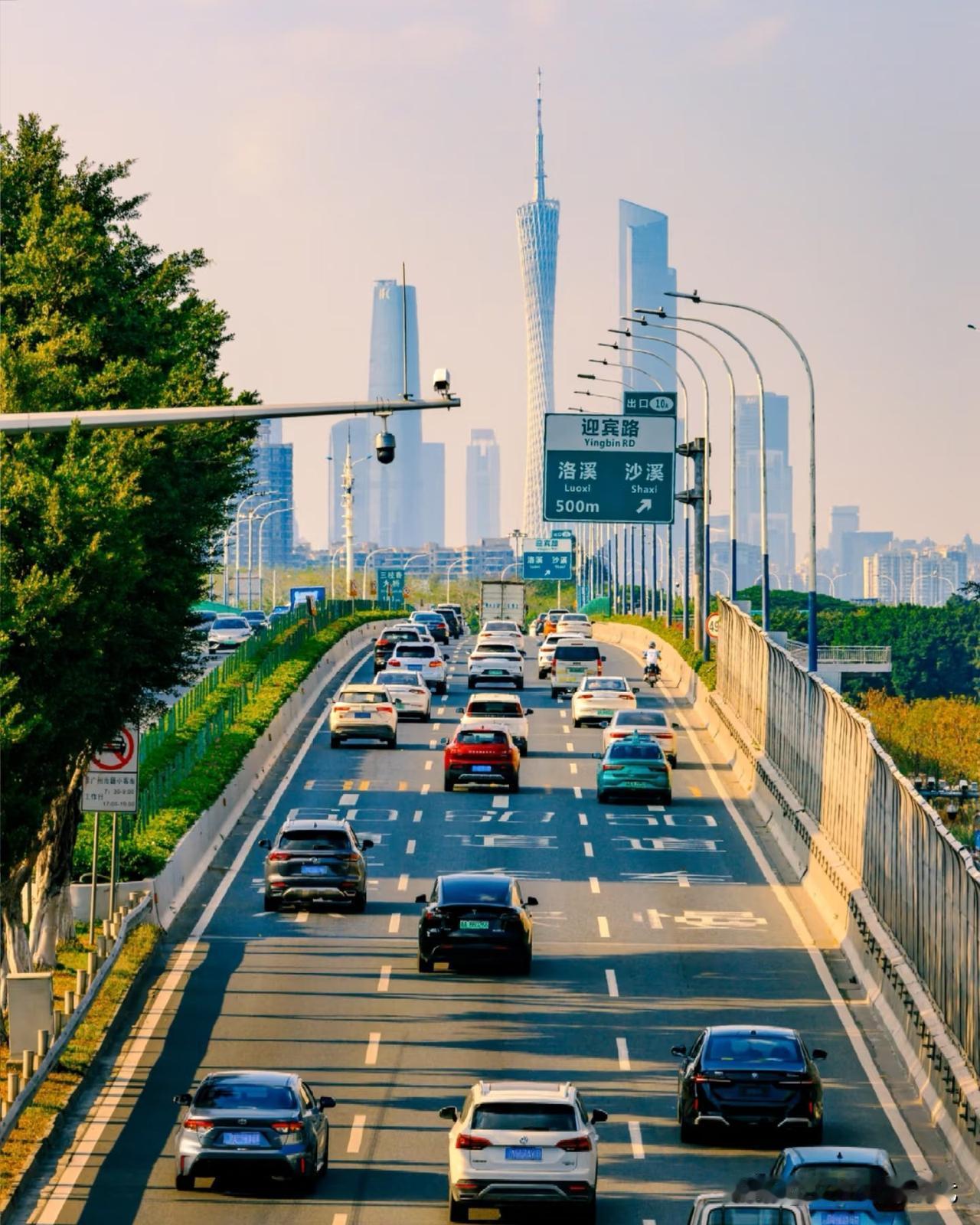 人老了，最聪明的活法就是“三不管”！管得越少，活得越好！第一不管：不管儿
