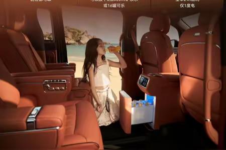 别卷外观了！智界V9直接用硬实力碾压同级高端MPV市场内卷严重，多数车型还在