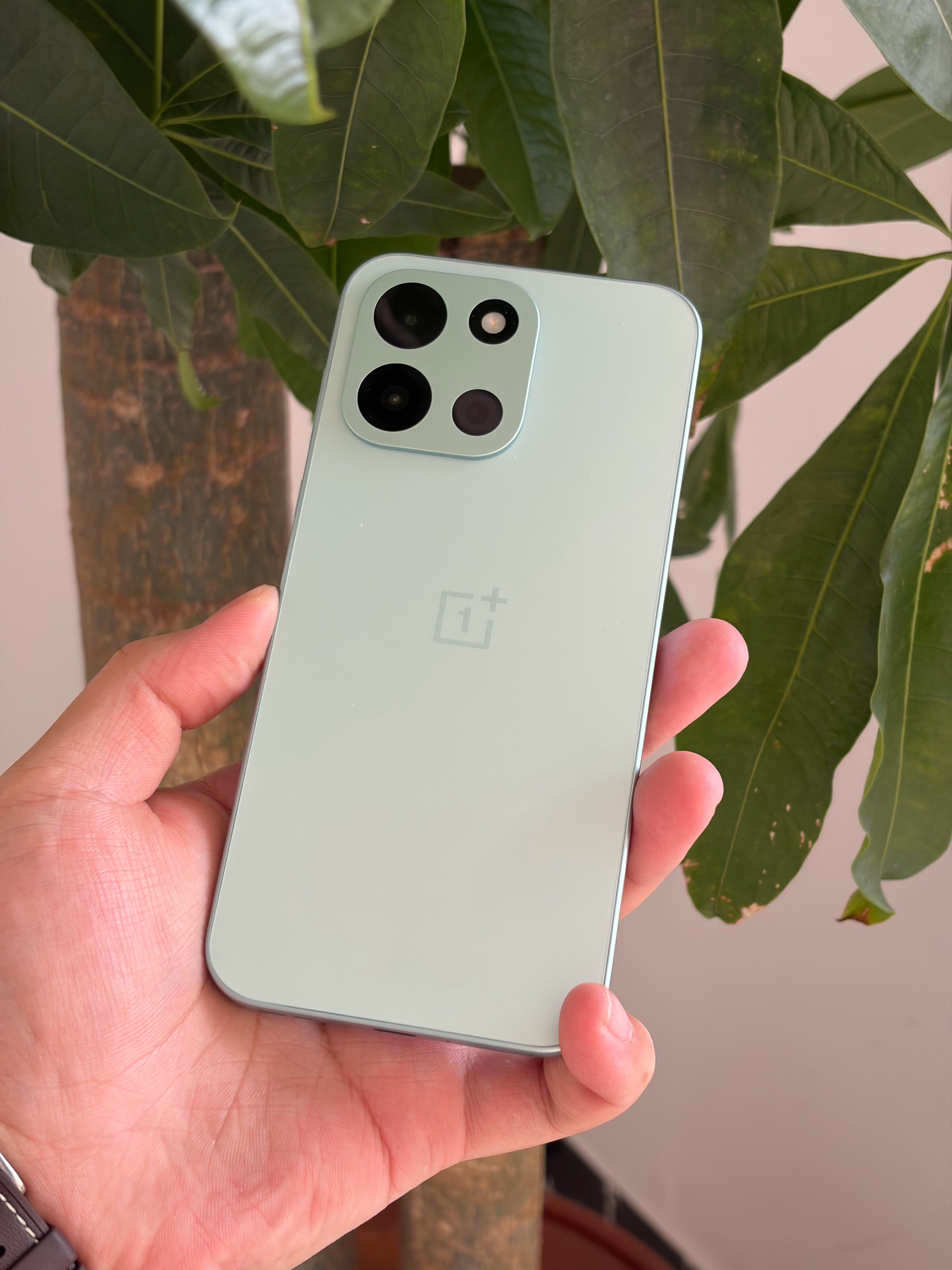 这两天在测一加Turbo6，这续航是有点离谱了，一直打游戏，一直打游戏，我都不