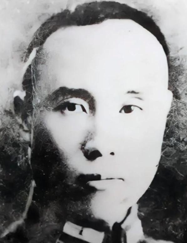 1949年，国军少将钟彬在广州落网，处决令已然下达，行刑前夕他突然开口：我手里有