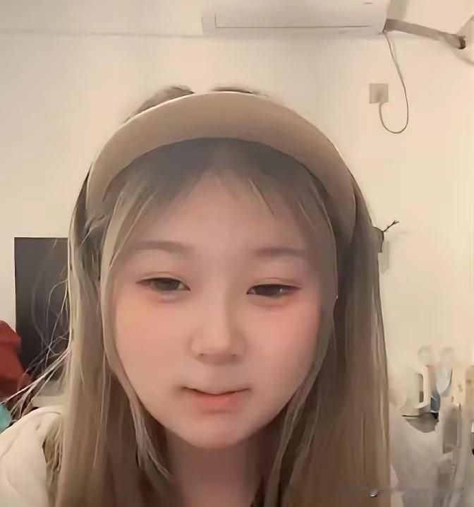 “谢广坤”女儿说在赵本山的调停下，家庭矛盾和解了。这点破事还得赵本山出场，这