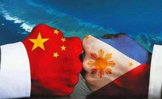 一位美籍华人表示：“中国人不要太高看自己，连菲律宾这种小国，都敢针对中国，而中国