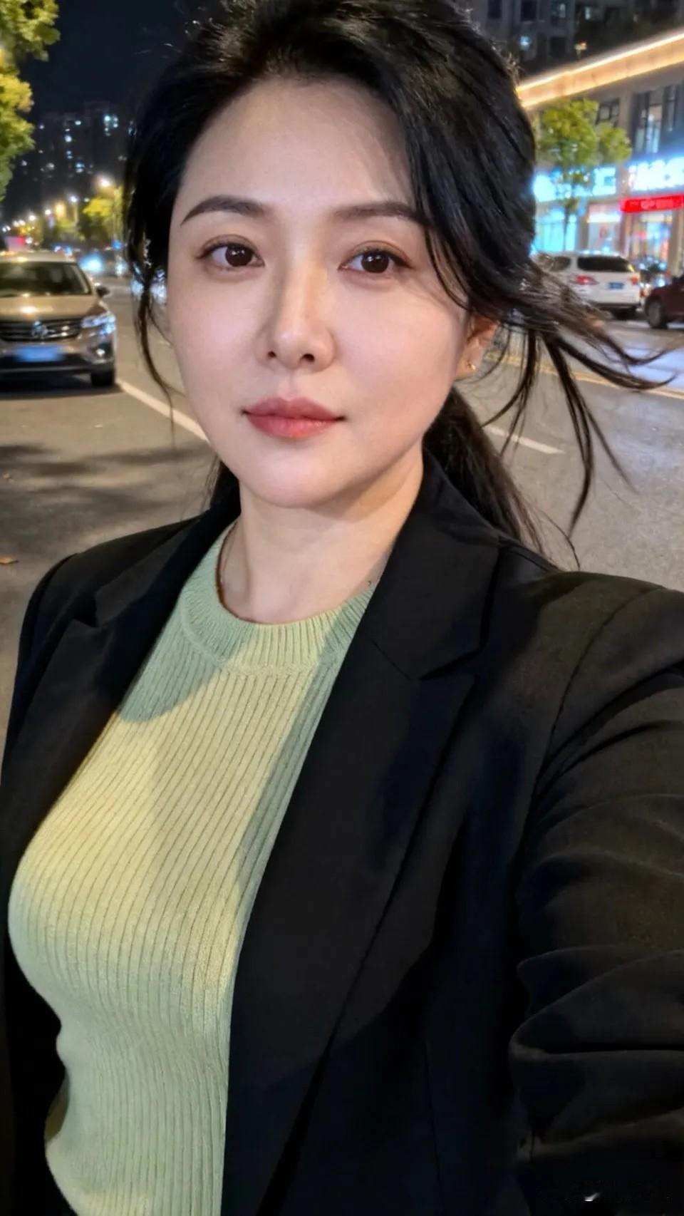 📍𝙂𝙪𝙖𝙣𝙜𝙕𝙝𝙤𝙪廣州塔湊個熱鬧擠趟人海˗ˋˏ♡