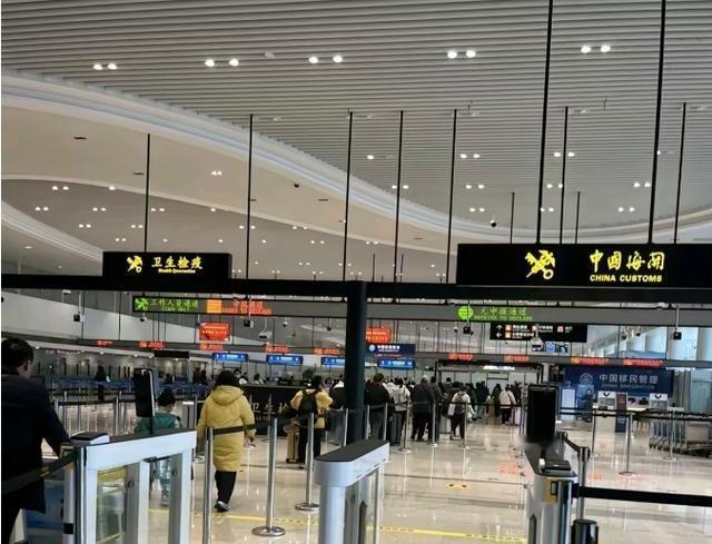 看了美国斩杀线后，困扰我多年的疑惑解开了。以前不明白美国的流浪汉，为何那么牛，都