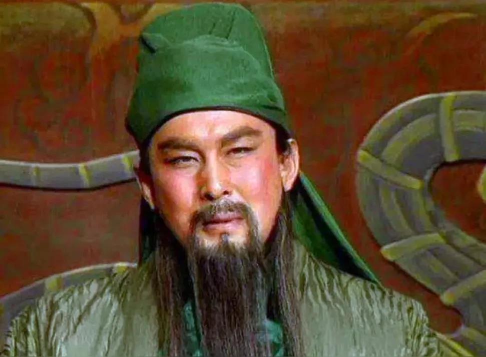 魏延和关羽很像，不仅长得像，而且脾气秉性也像。关羽是五虎上将之首，魏延差不多