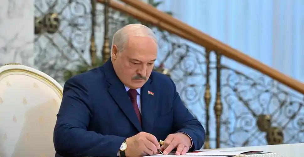 白俄罗斯的总统卢卡申科曾对欧洲记者表示，美国之所以不敢与中国宣战，那是因为美国已