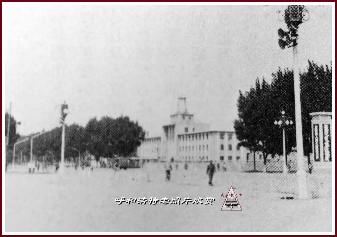 呼和浩特老照片、呼市话分享：呼市话过去有句地道的呼市话“娄篓玩成ji”，至今不