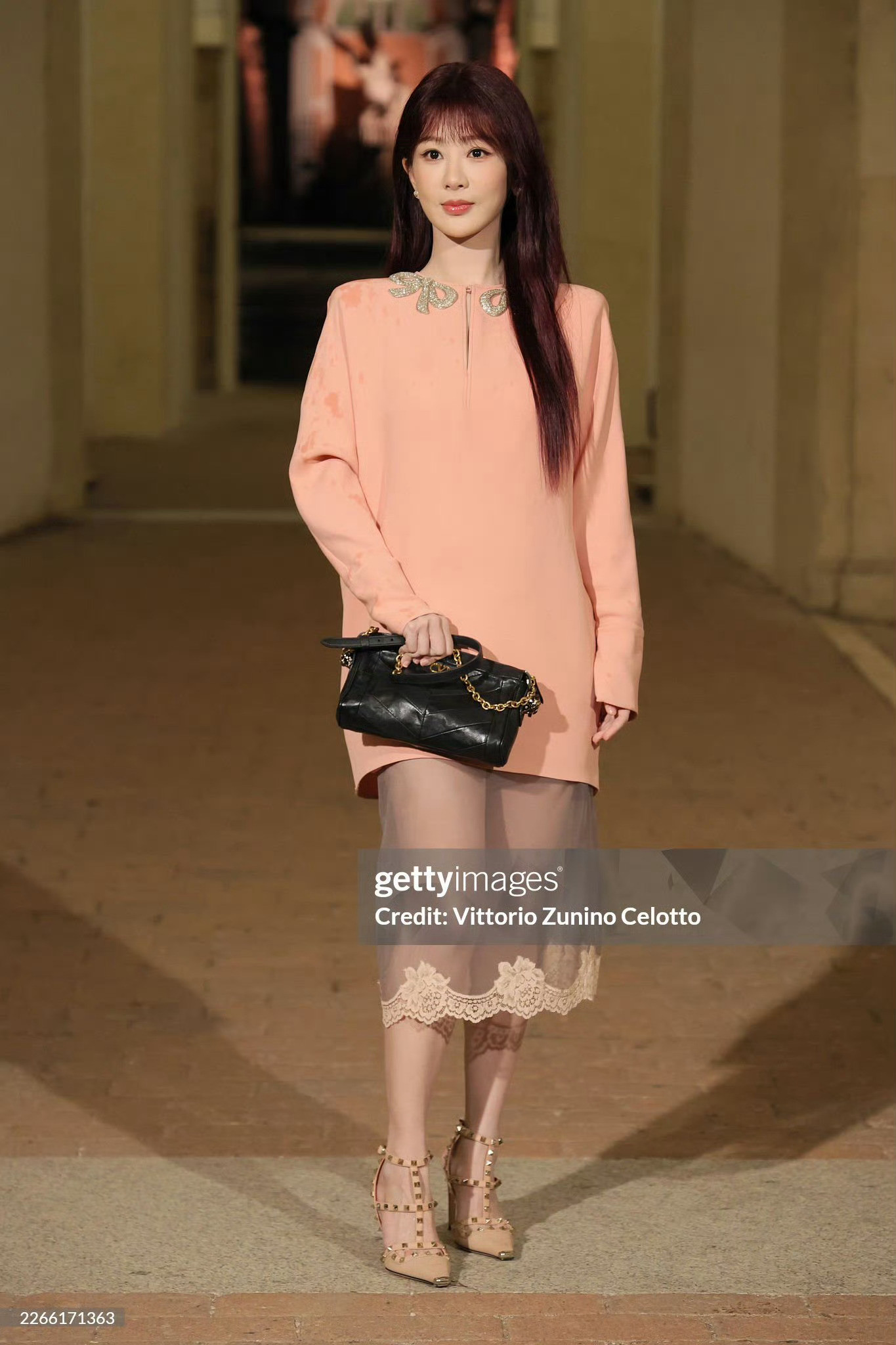 杨紫xValentino2026秋冬大秀来自G社生图镜头下的杨紫，粉色