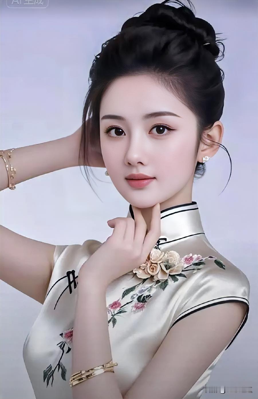 优雅旗袍少女，复古发髻，花枝招展，尽显东方韵味。买什么颜色的裙子温柔又好看呢?