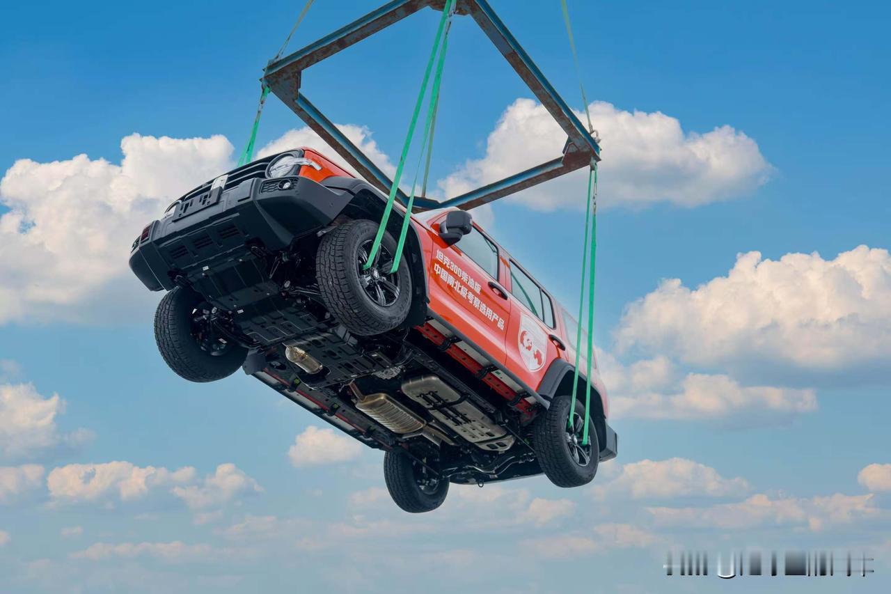 长城汽车终于扬眉吐气了一回。长城坦克300柴油版，作为科考保障车，将奔赴南极