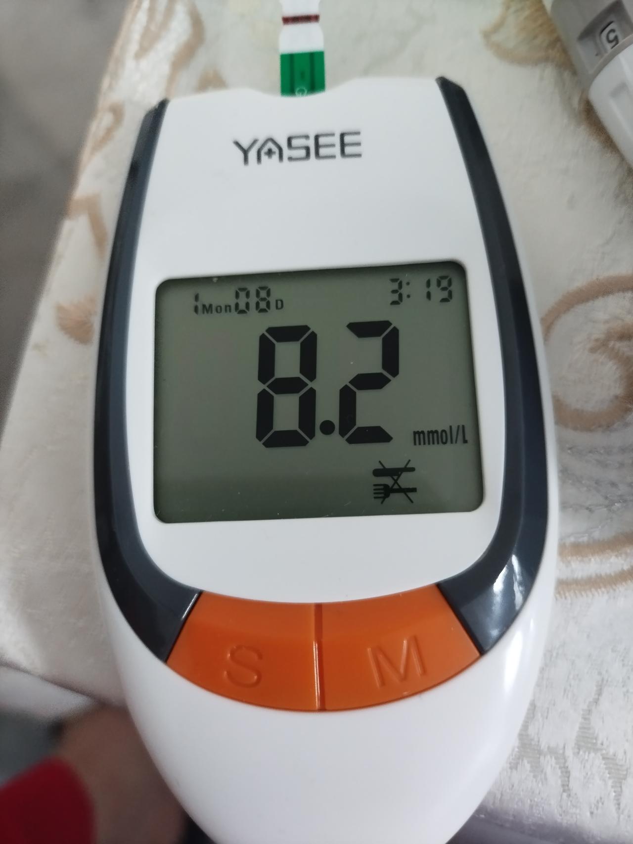 这咋整？餐前竟然达到了8.2。得糖尿病到2026年就是18年了。嗯，在1