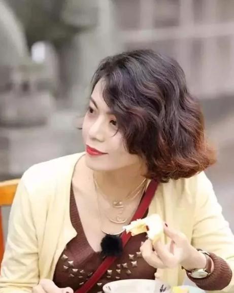 一位教授说：“如果你发现嫁错了人，还生了孩子，又想离婚，又放不下孩子，千