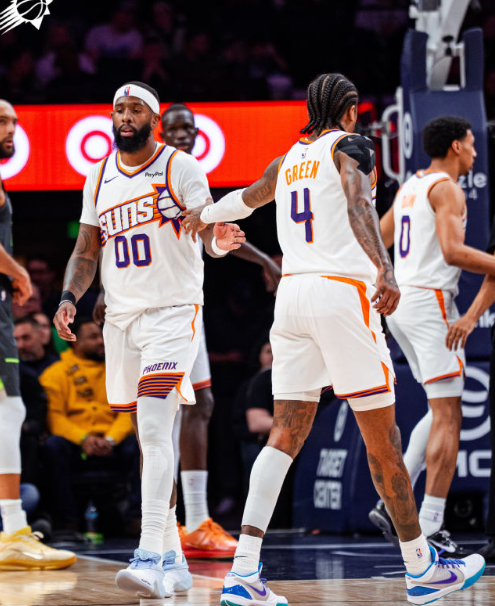 怎么来了太阳也要被DNP？一开始不是说奥特名帅有能吗？现在看来天下乌鸦一般黑