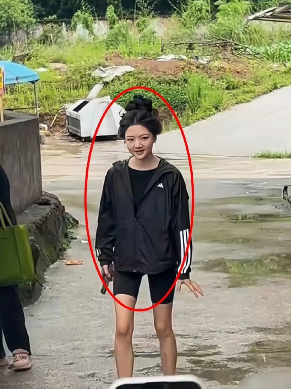 忽然理解任敏粉丝了一直美的很突出，这发量羡慕！​​​