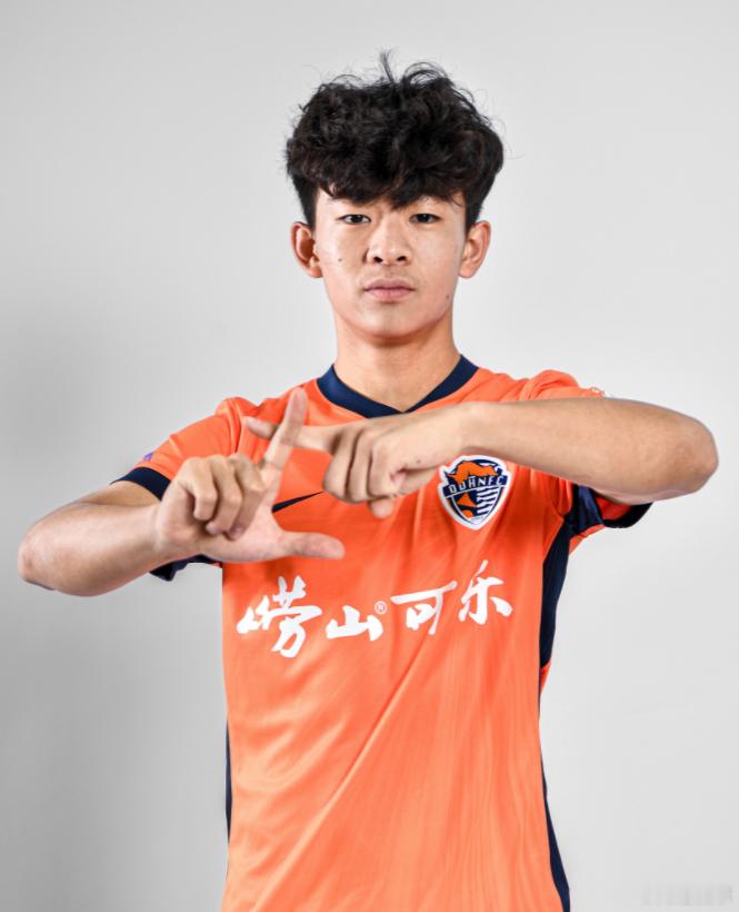 权威认证！17岁邝兆镭解锁德转身价，中国青训再添希望之星📈德国转会市场更新中超