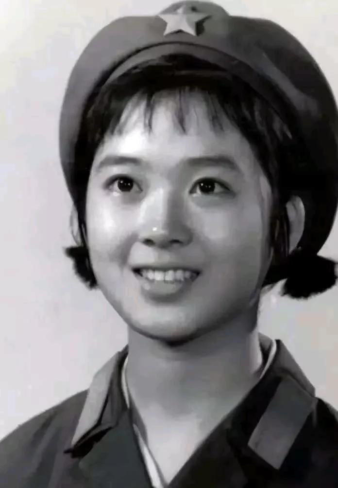 上世纪60年代的一天，妇联专门派人，把女医生韩秀荣强行带走。对此举动，韩秀荣
