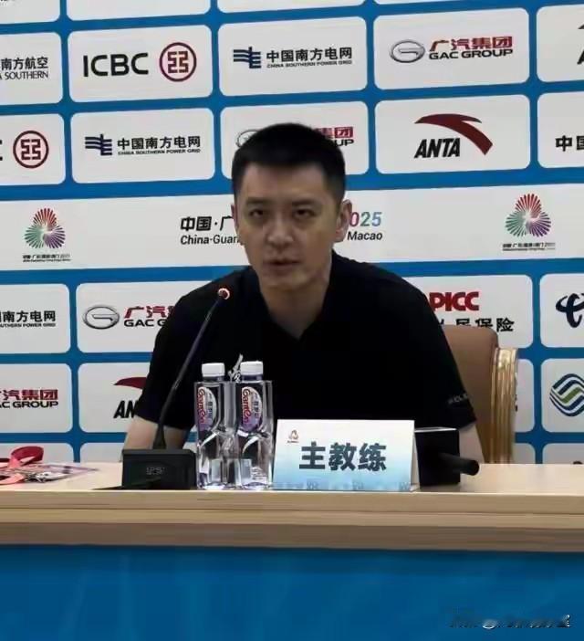 杨鸣：半决赛打广东毫无压力，广东占尽天时地利人和，我们只挖掘内部潜力，靠自己人，