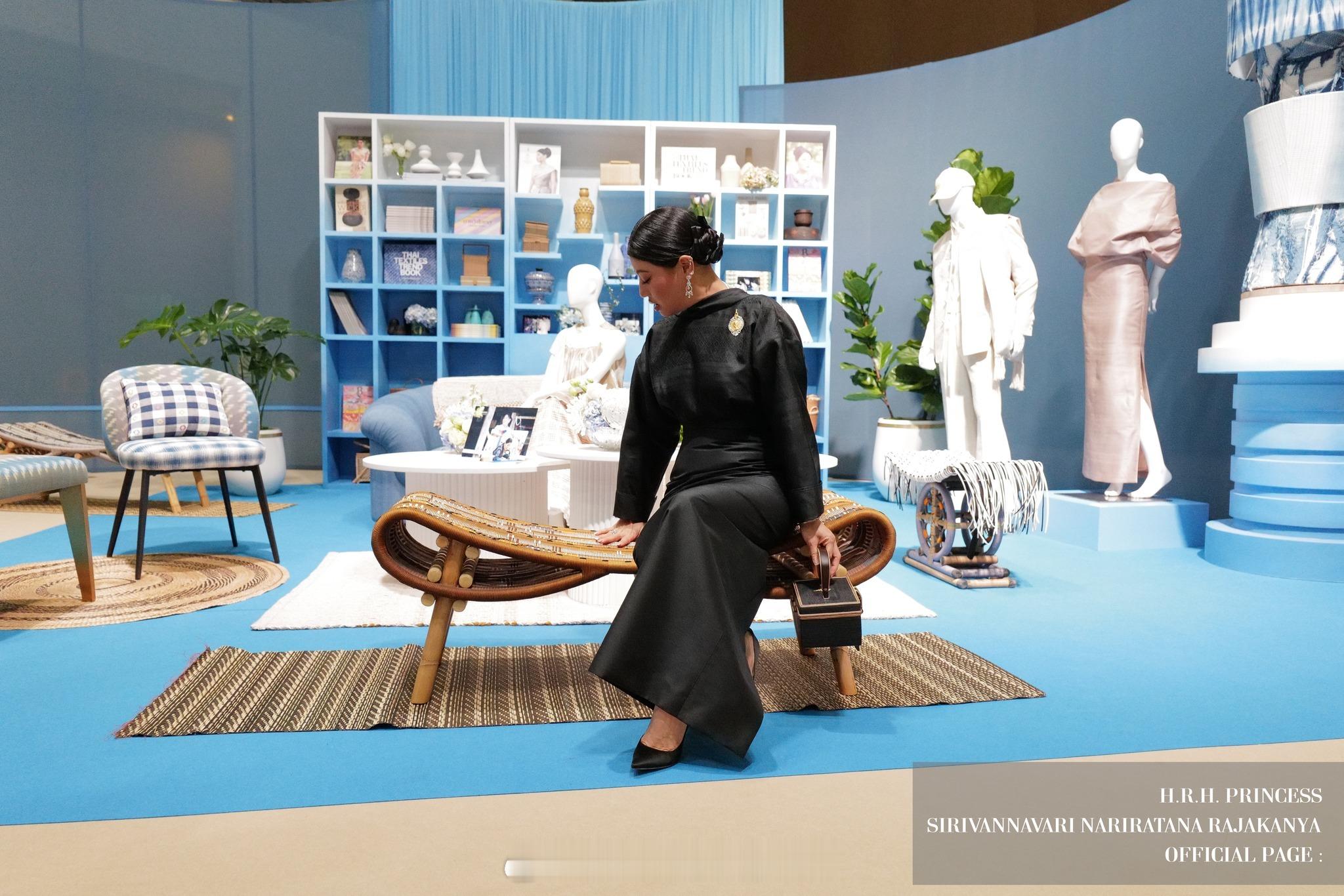 王室王室泰国王室镇宅2025年12月2日，镇宅出席2025年度丝绸节开幕。