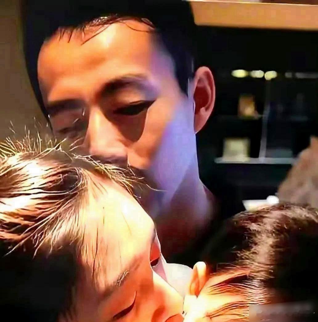 汪小菲女儿名字藏刀！王+月拆穿十年前的恩爱骗局，大S这招太狠了！家人们，汪小菲女