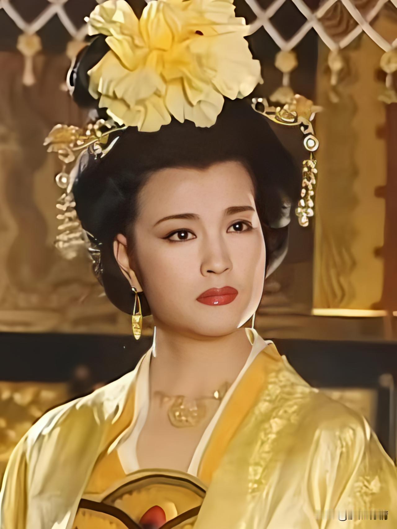 刘晓庆的现状，给所有女人提了个醒，就算你再有钱，再漂亮，也不能放弃自我和事