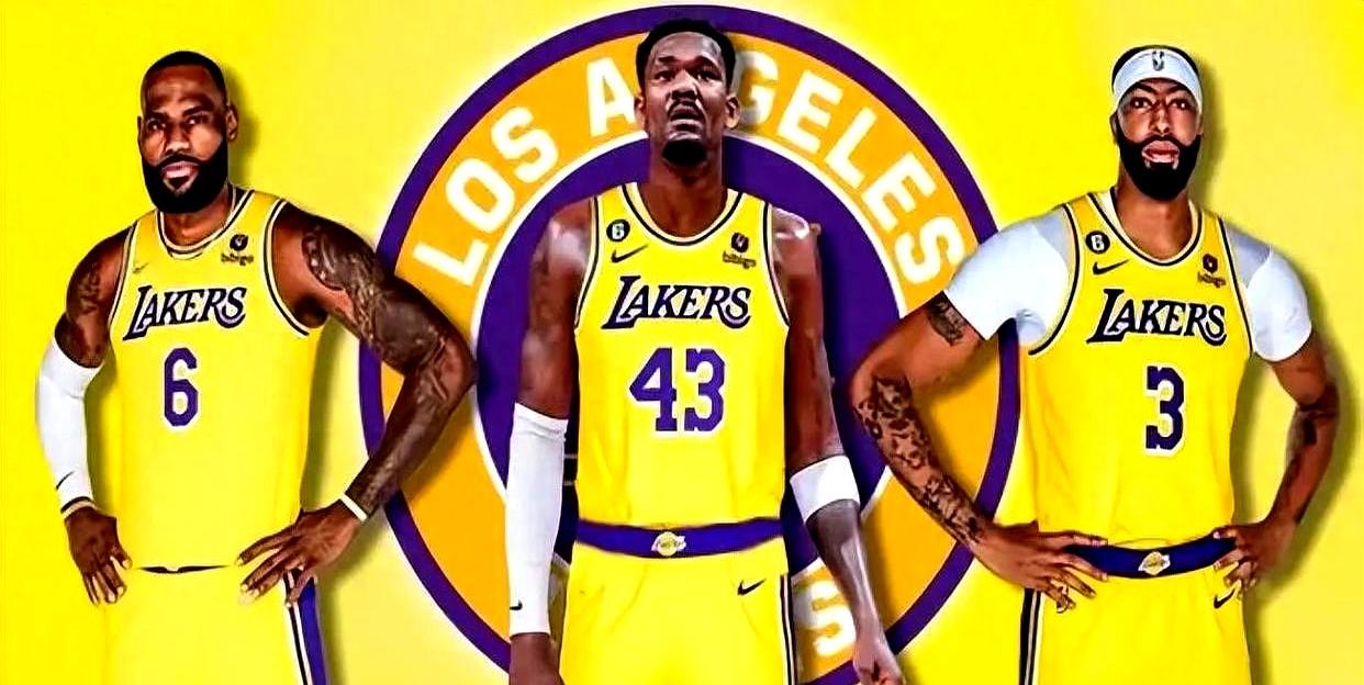 早就说了湖人最缺的不是什么二三号位锋线防守人。湖人三巨头同场缺防守核心拖