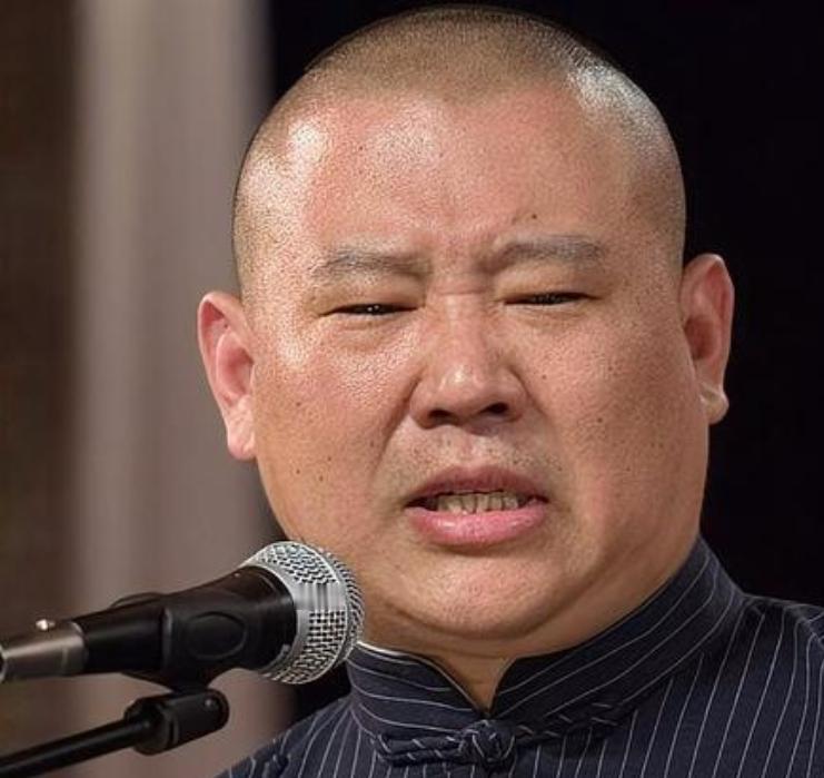 近日，郭德纲和于谦做客天津卫视的相声春晚节目，郭德纲在直播中透露上海德云社装修已