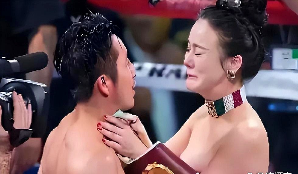奥运冠军邹市明，曾经叱咤拳坛，如今却因为创业失败，重回赛场。两亿身家打了水漂，这