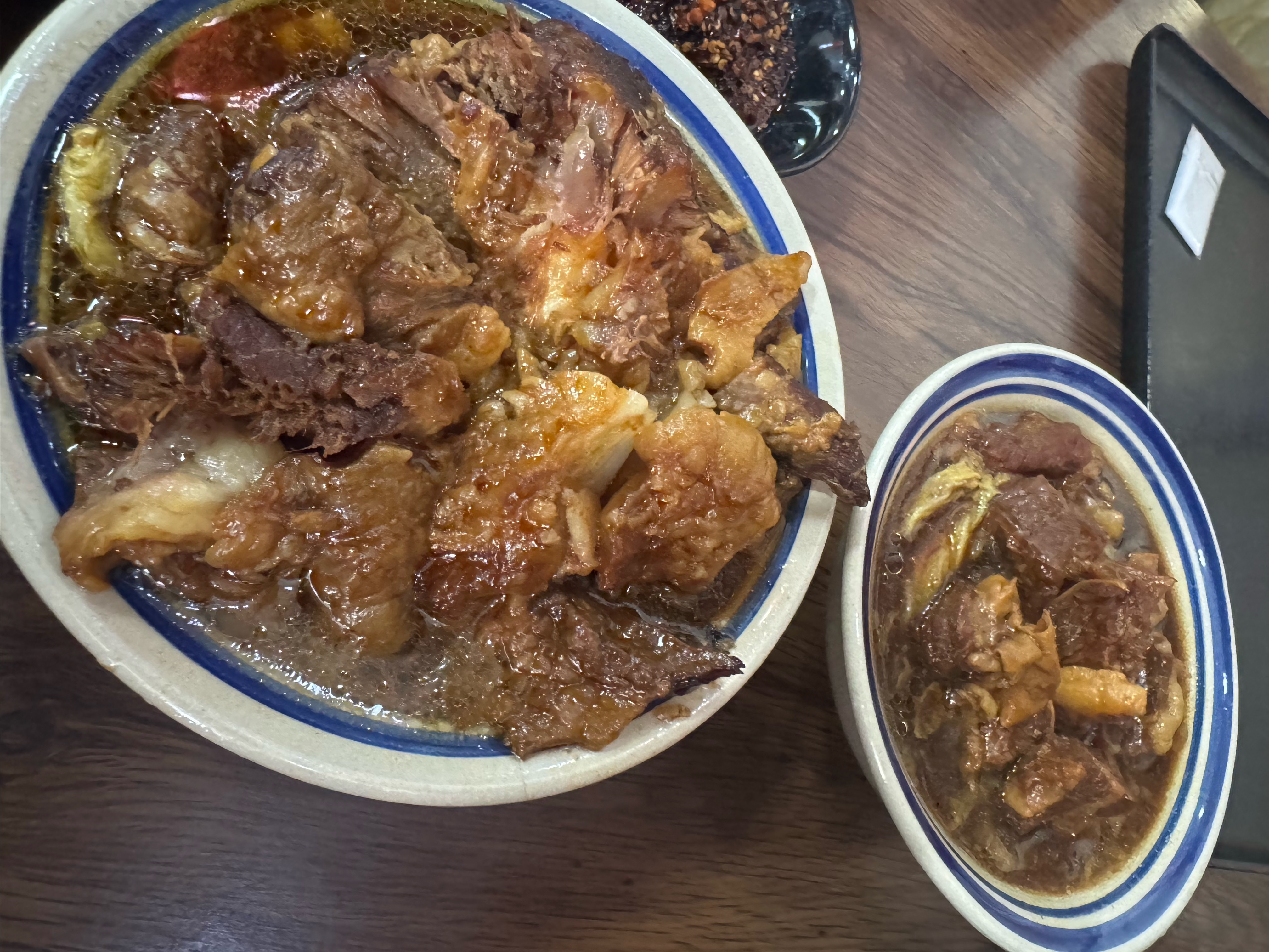 早饭，好顶啊！这就是天津牛肉饭。哈哈​​​