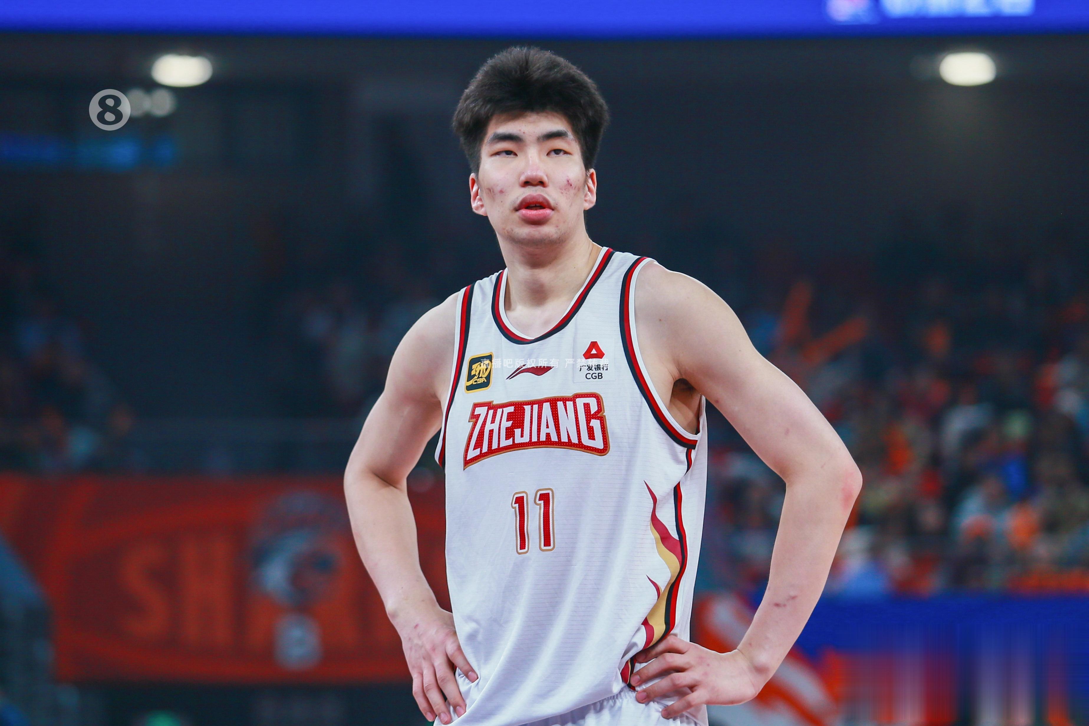 媒体人: 浙江方面挽留余嘉豪 据说中国篮协和郭士强都出面协调